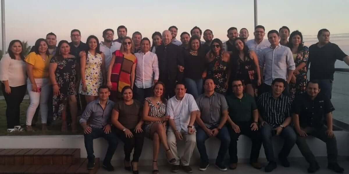 Photograph of the work team in El Salvador 