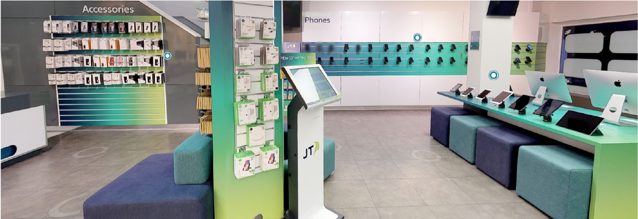 vista interna de una tienda de jersey telecom
