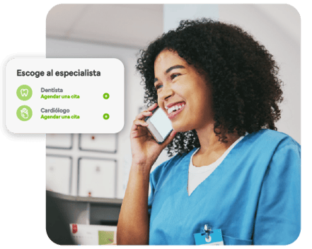Paciente interactuando con sistema digital de gestión de citas en entorno sanitario.