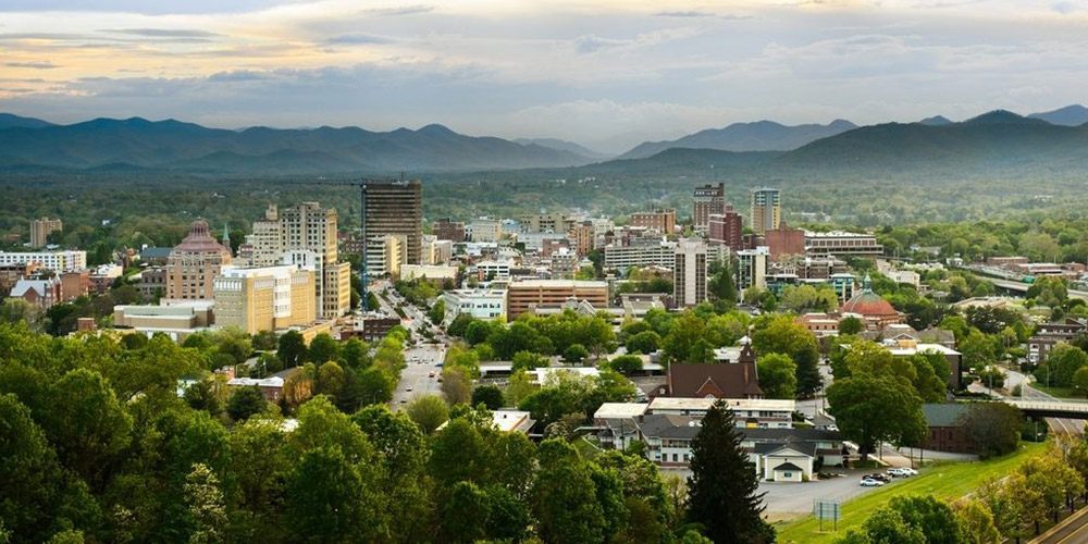 Fotografia da planta ampla do Colégio Técnico Comunitário da cidade de Asheville Buncombe